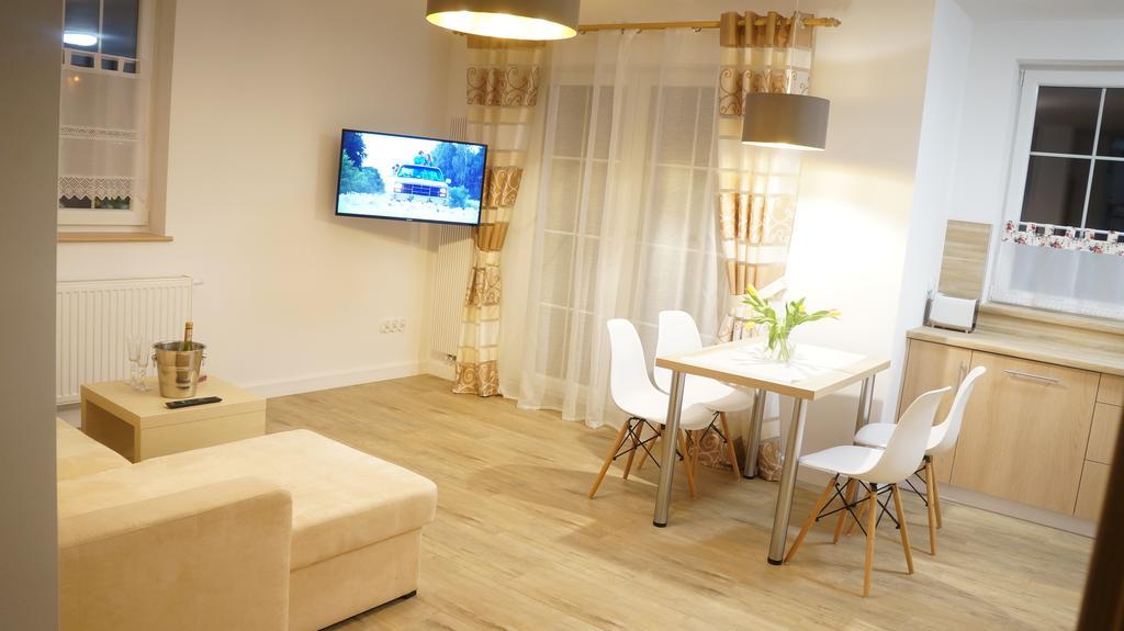 Dom Przy Basenie Villa Puck Ngoại thất bức ảnh