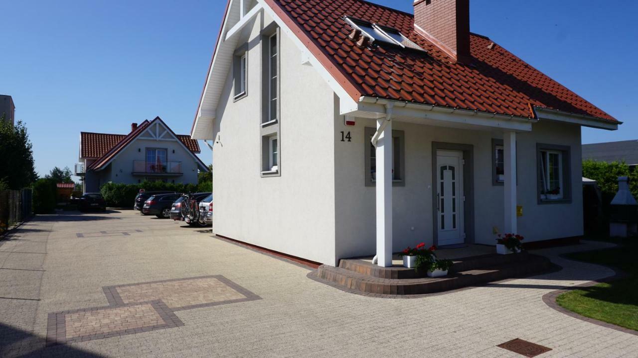 Dom Przy Basenie Villa Puck Ngoại thất bức ảnh